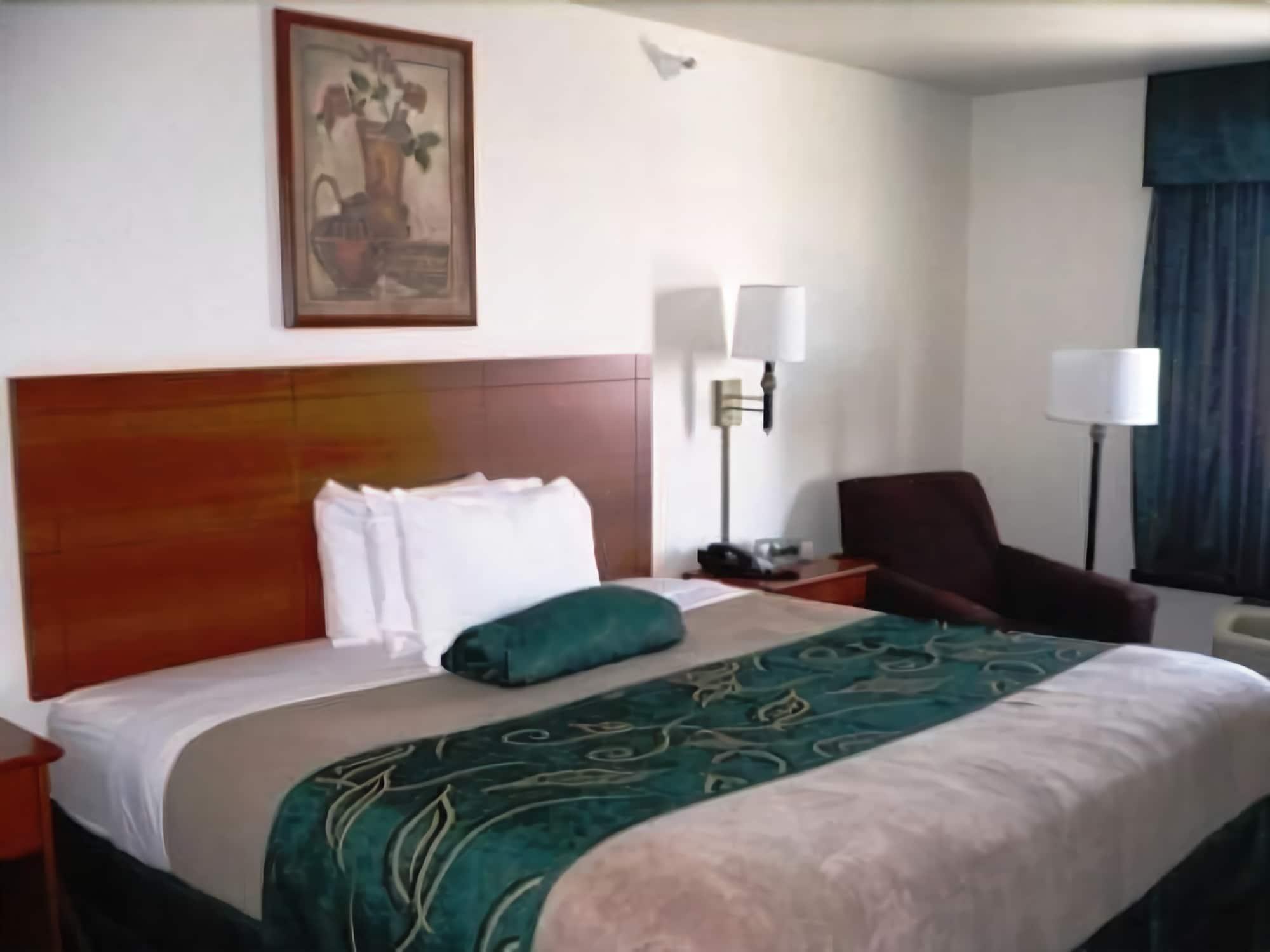 Travelodge By Wyndham Clinton Valley West Court Ruang foto