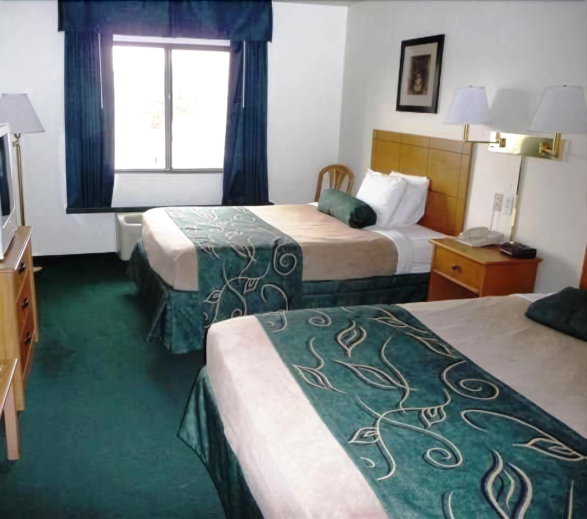 Travelodge By Wyndham Clinton Valley West Court Ruang foto